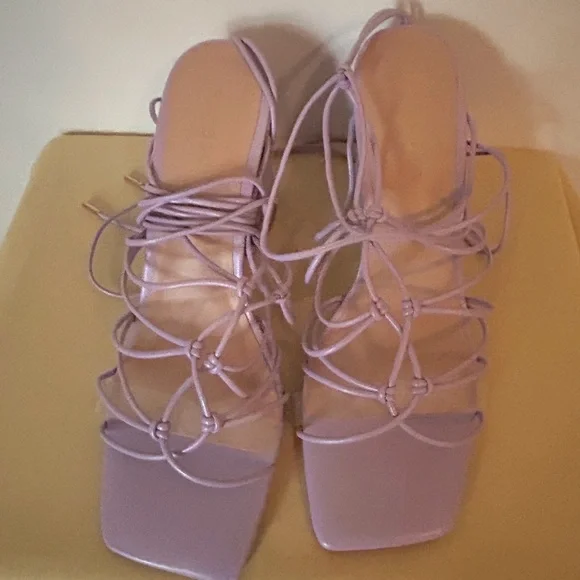 Lavender Strappy Heels and Handbag Set size 10 nwt - Picture 13 of 16